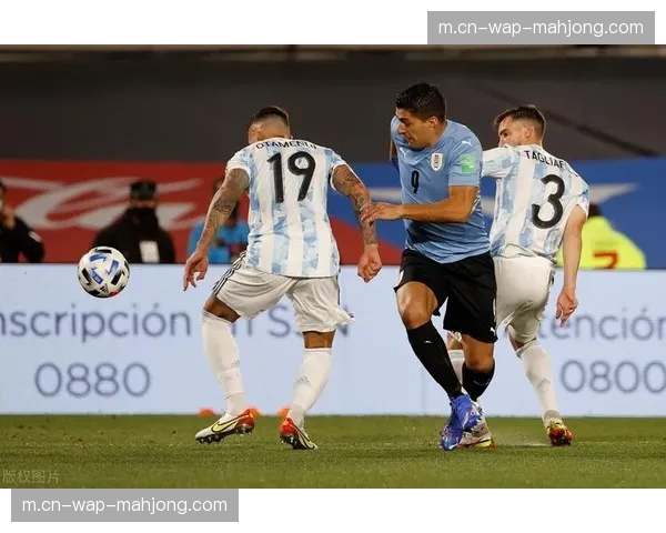 比尼亚斯败方MVP殊荣，乌拉圭中锋对抗数据亮眼